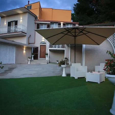 Micanto Bed & Breakfast *